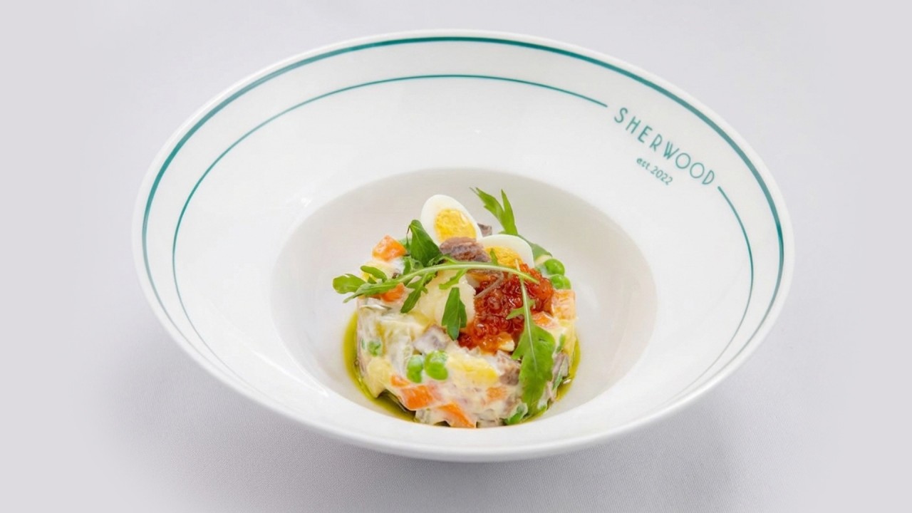 Оливье с говяжьим языком и двумя видами икры